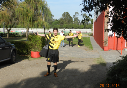 Año 2015|Domingo por la mañana esperando el partido, bien despierto Federico.
